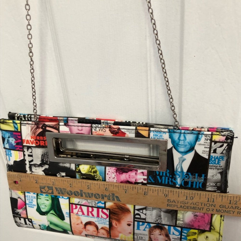 Fashion Magazine Cover Collage Chain Clutch - Multicolor - Picture 15 of 16